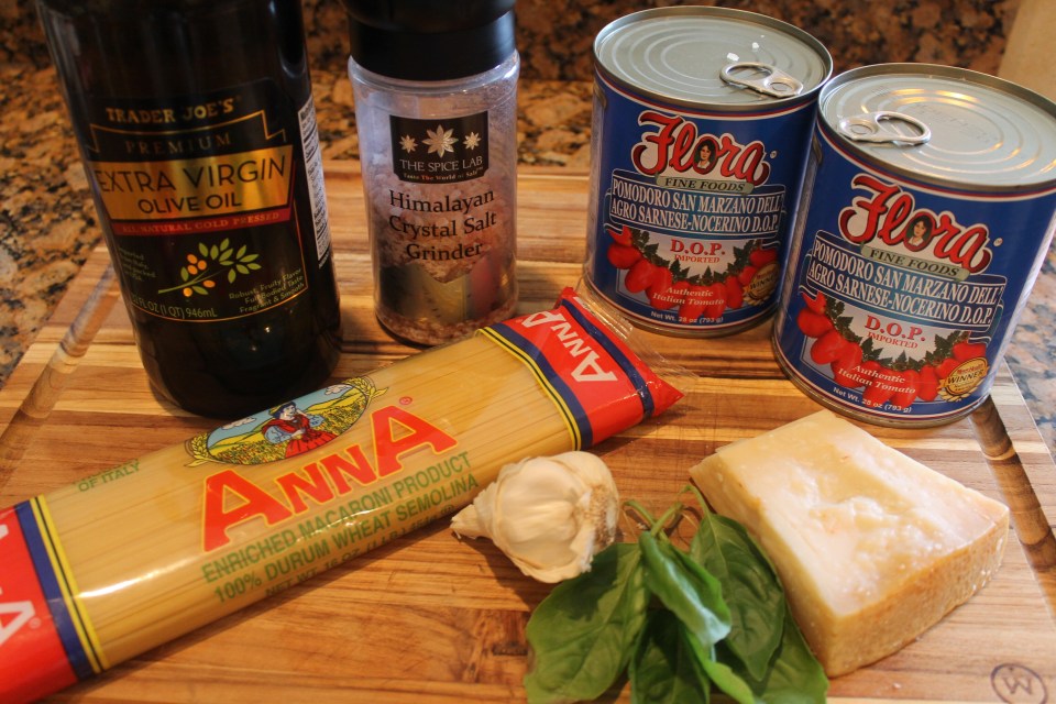 Spaghetti al Pomodoro con Basilico