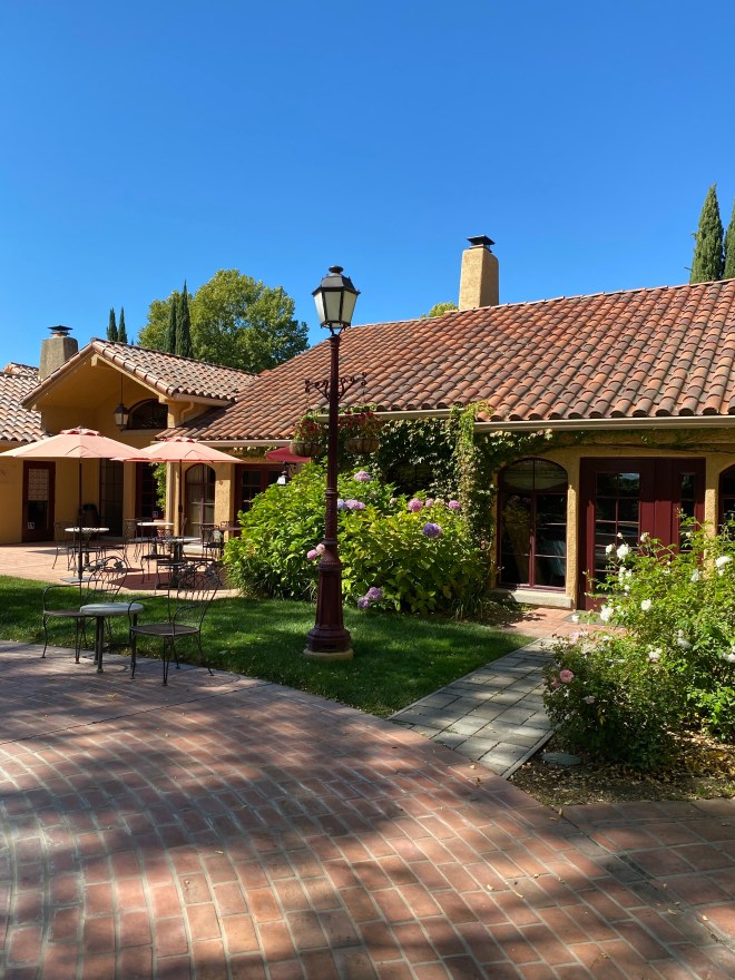 Vintners Resort's lobby